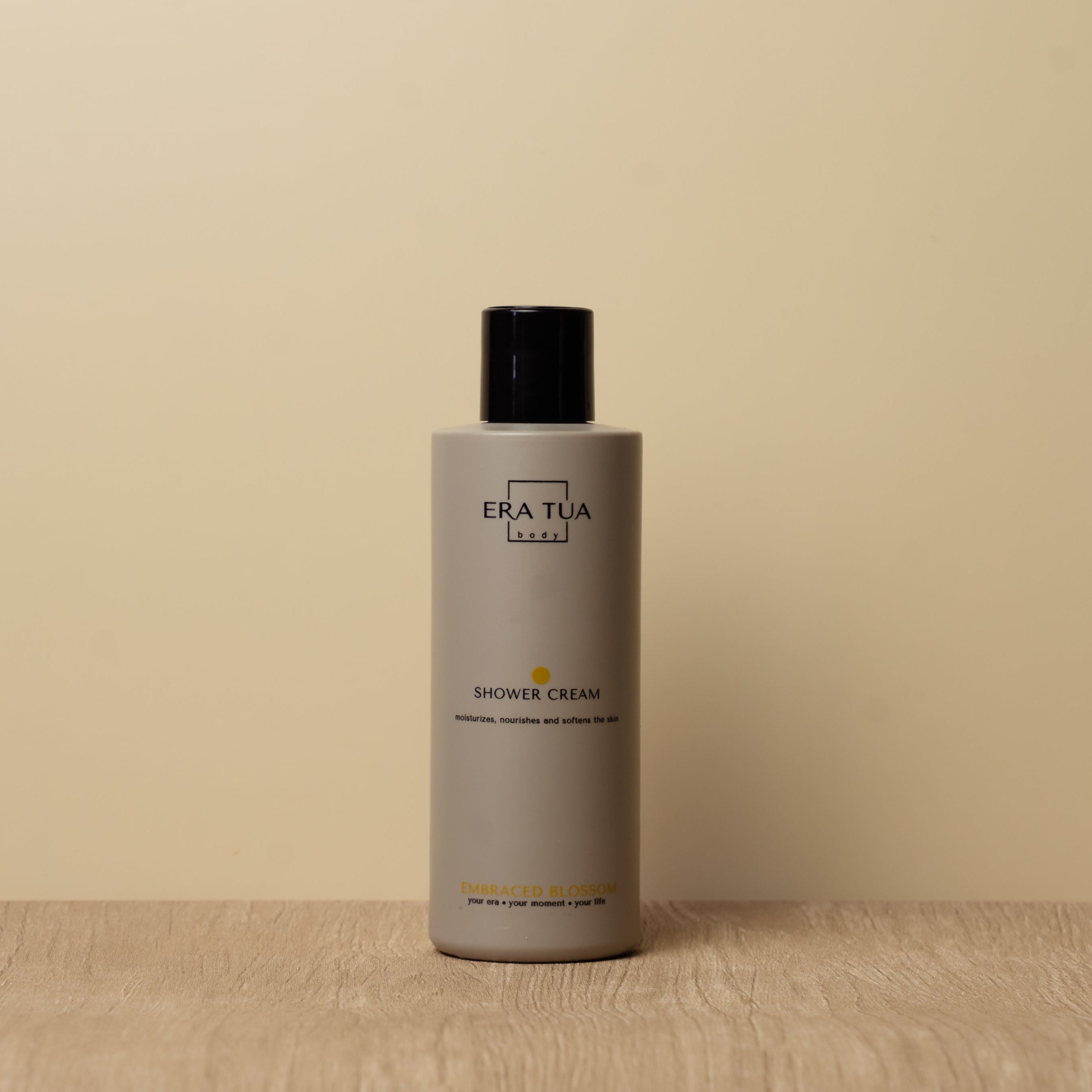 Embraced Blossom Shower Cream