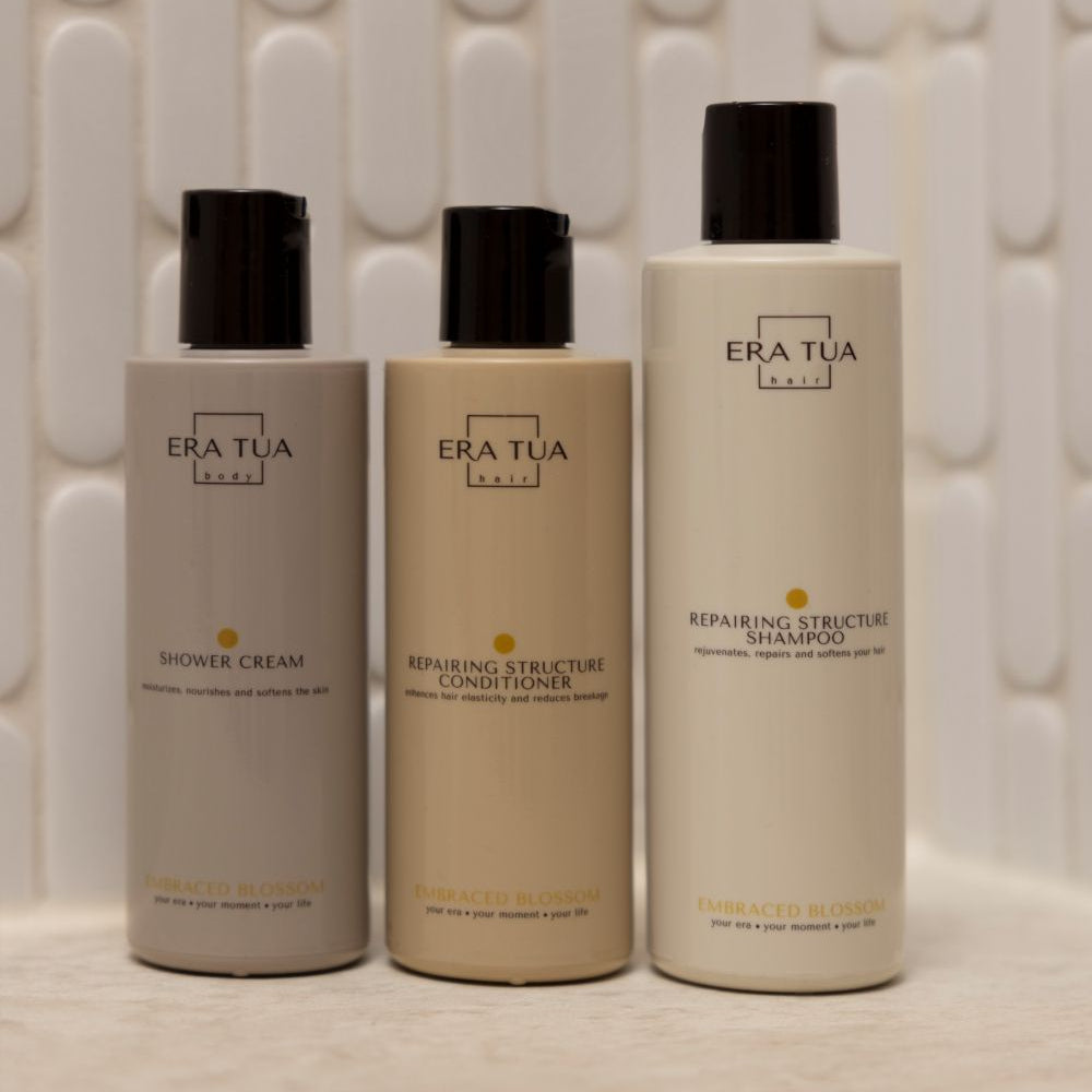 Embraced Blossom Hair & Body Kollektion
